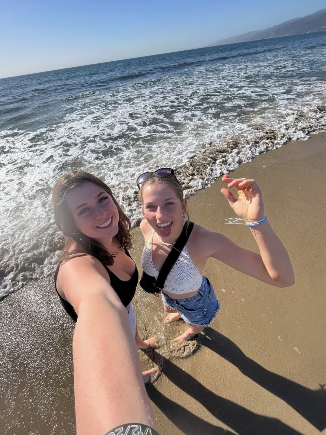 Click to view full size Which sister is hotter Skylar and Alexis