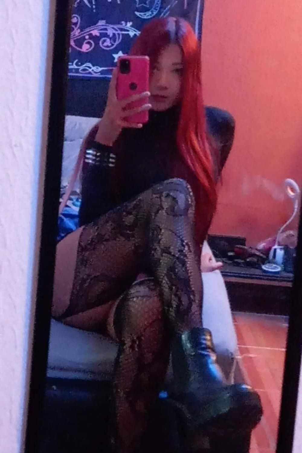 Sofía una putita de 19 años q le encanta mostrar el culo