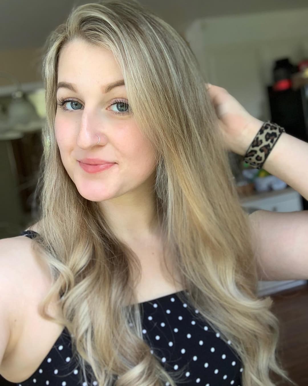 Simp risking for Brittnay. She deserves bigger dick than mine. Save and post her