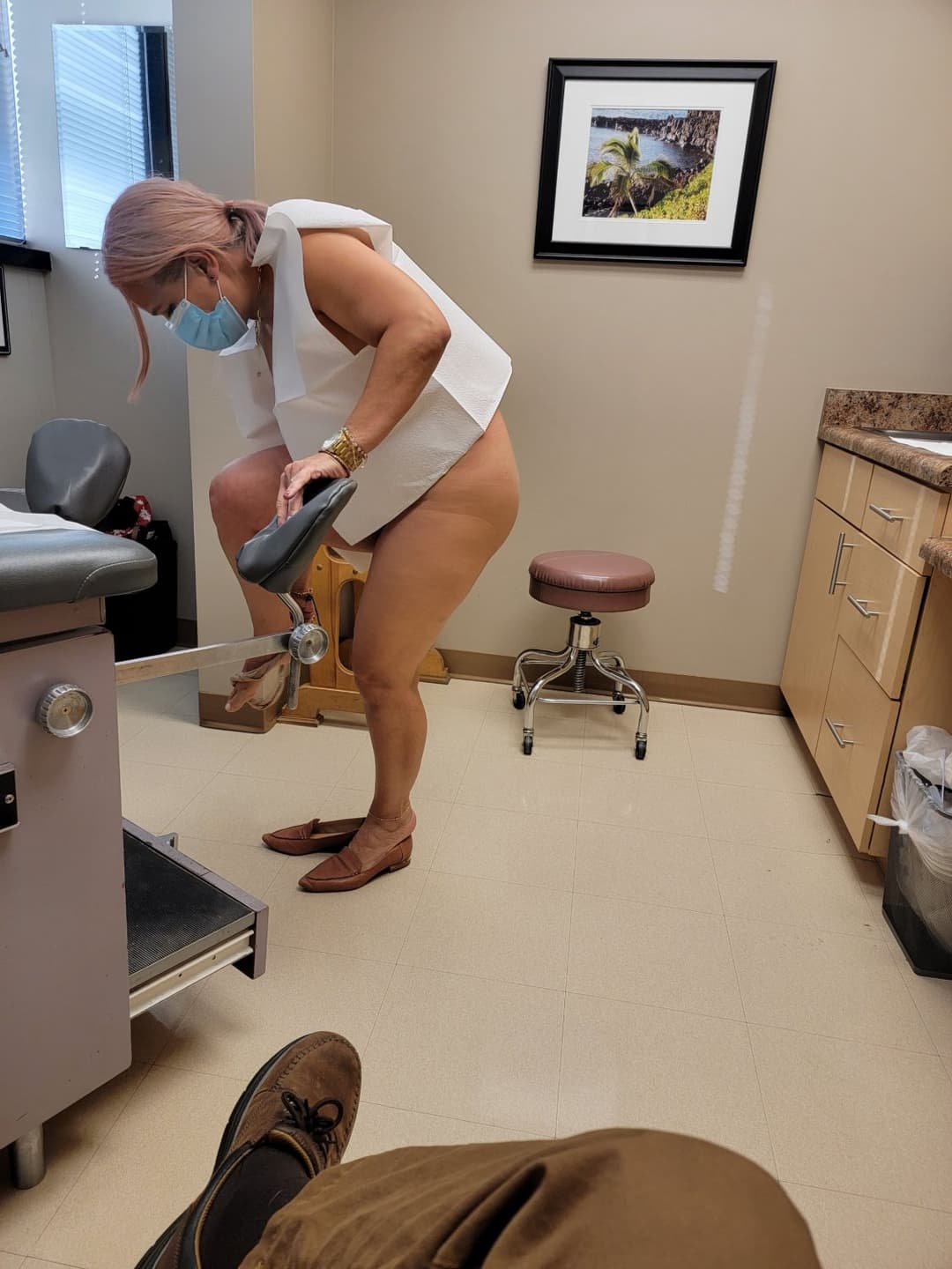 Slut visiting the clinic