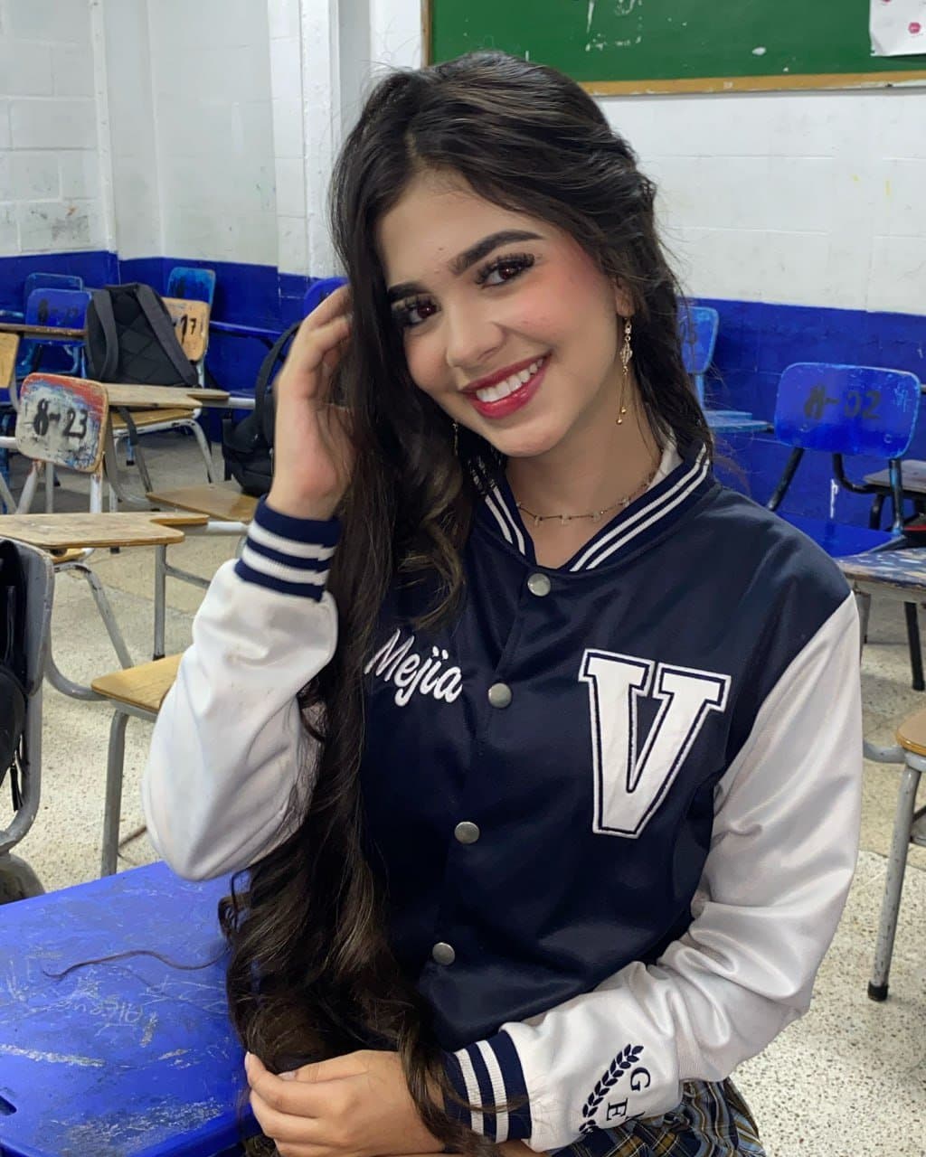 Click to view full size Hot Webslut Latina Teen Gets Cummed In by close friend