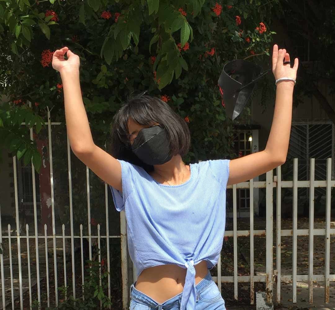 Anyi Gutierrez Niña deliciosa dediquenle pajas con lechita rico