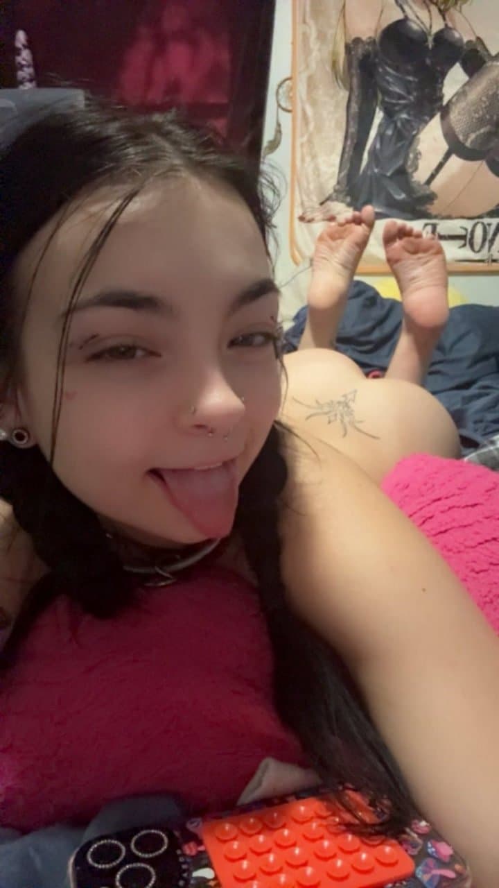 Magrinha tatuada caiu na net videos novos