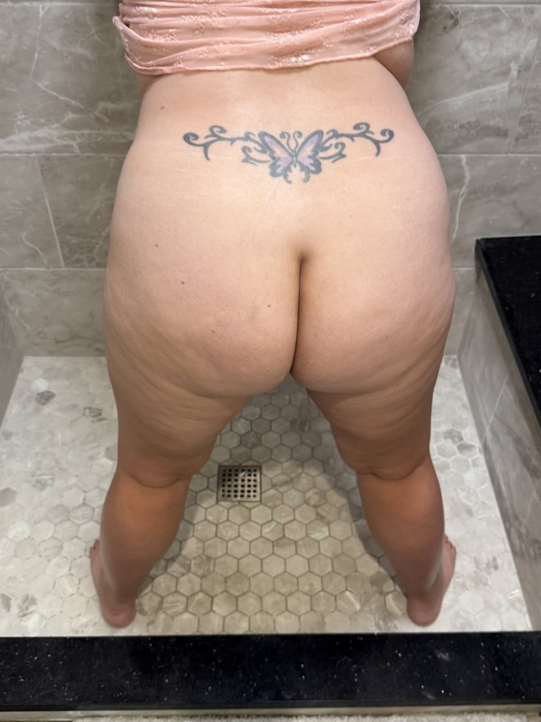 Sexy Amanda showing off her big tits and sexy ass