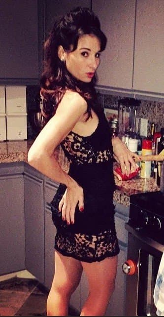 Natural beauty actress Alison Becker is so sexy with a fuck me smile and slutty petite body