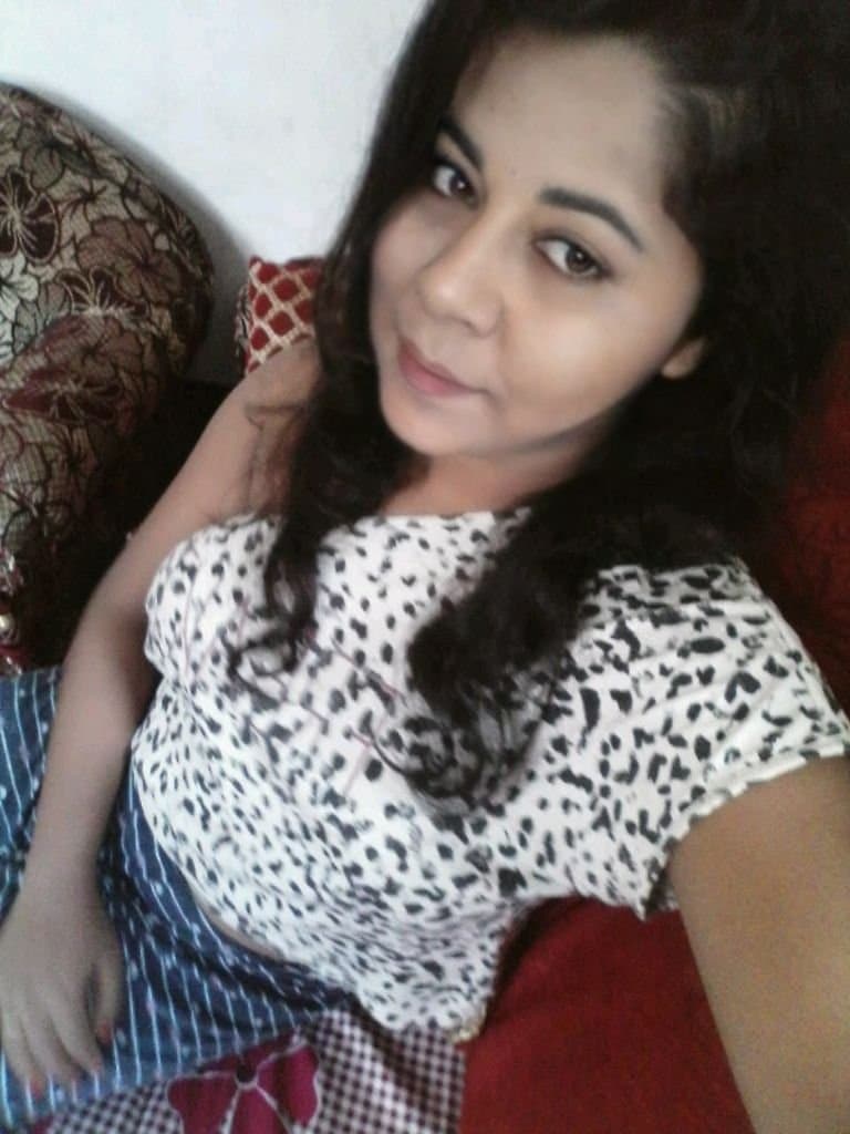 Slutty mom namitha begum enjoys being the filthy whore she knows she is.