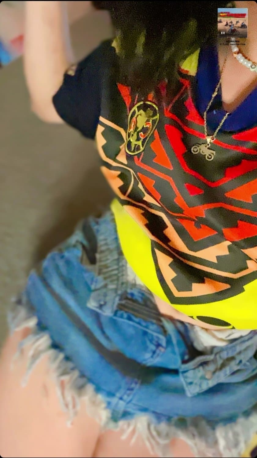 Anyi Gutierrez Niña deliciosa dediquenle pajas con lechita rico