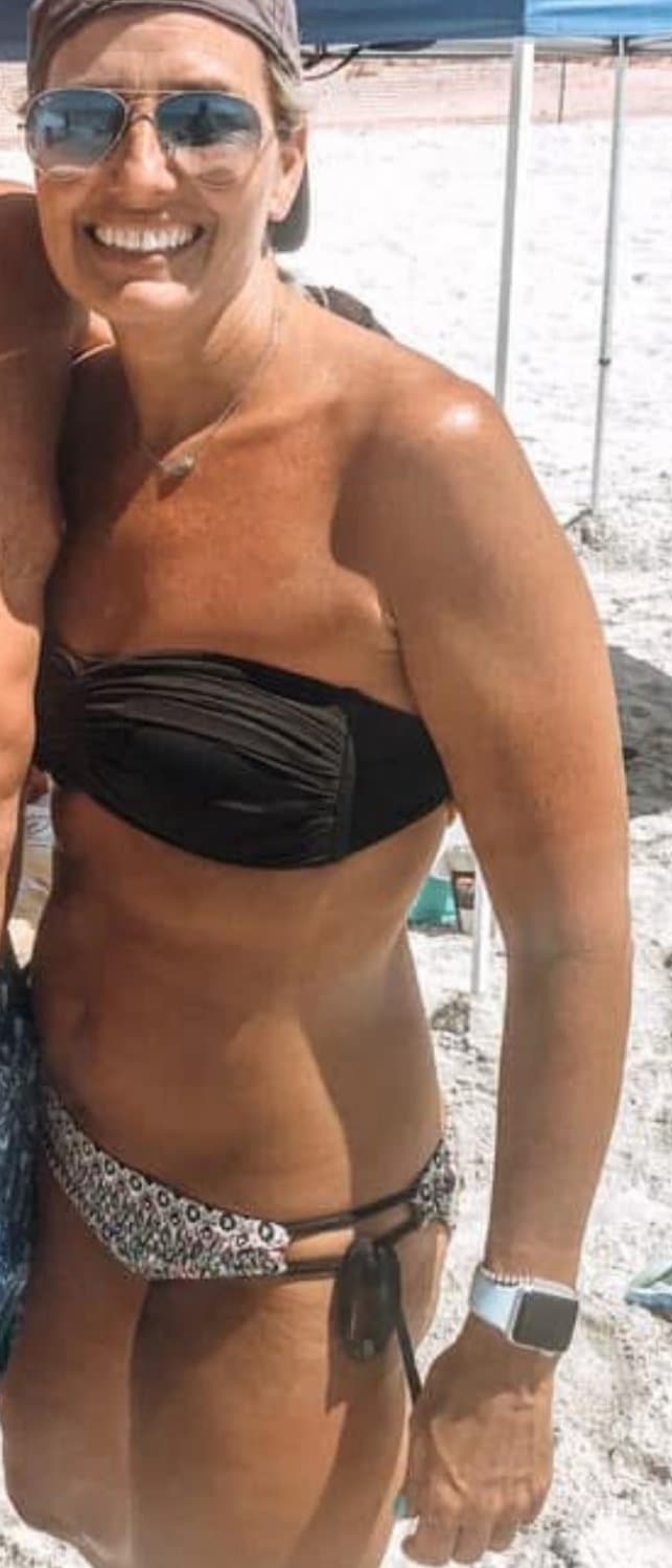 Would you rather fuck this hot milf or he hot college daughter? Repost Milf Like Daughter