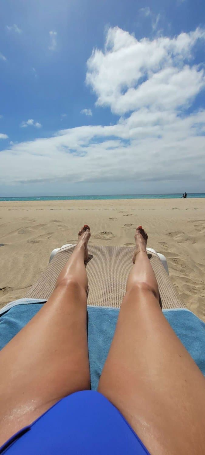 My mom love showing her feet