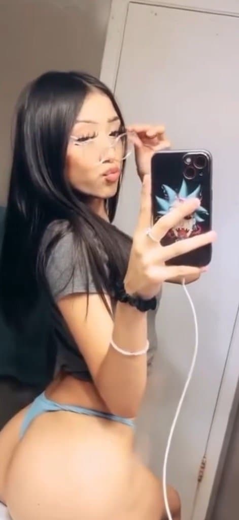 Latina hermana ,petite fat ass Latina sister REAL PHONE LEAKS