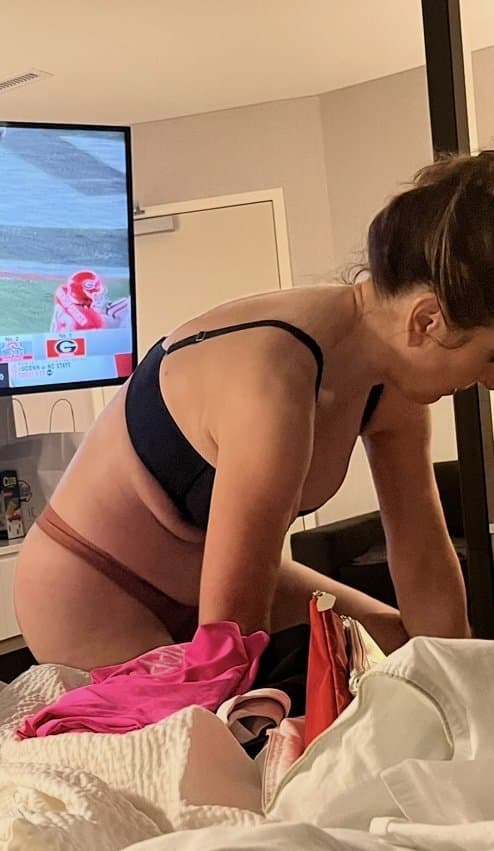 Mom on a girls trip taken advantage of drunk in Aruba. Kik lenny18766