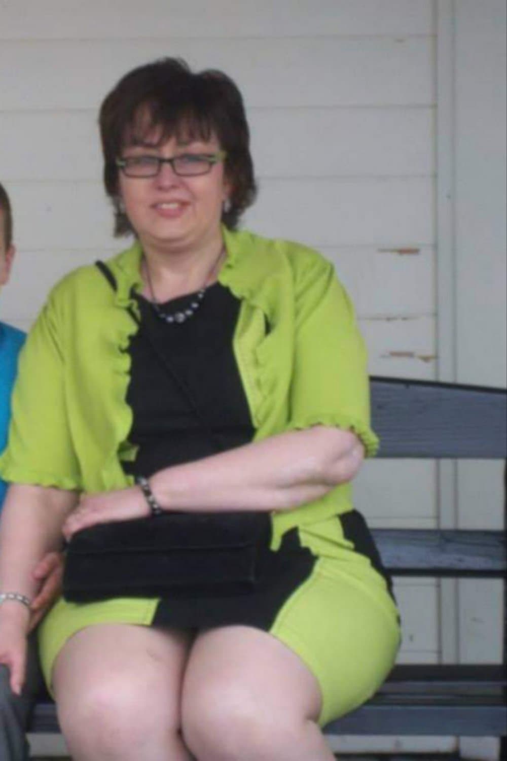 Chubby busty mom candid