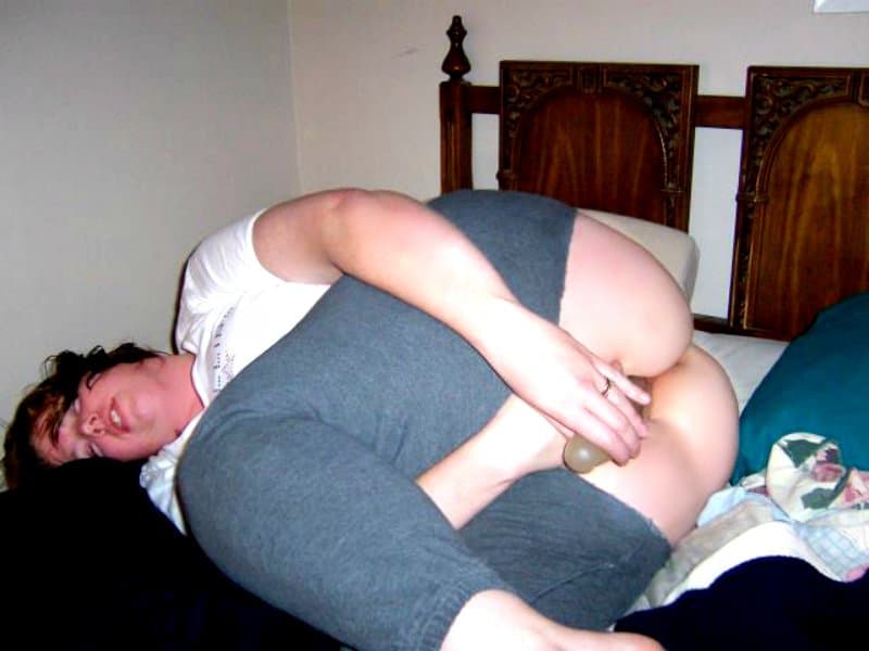 Pretty Real Amateur Milf On Display