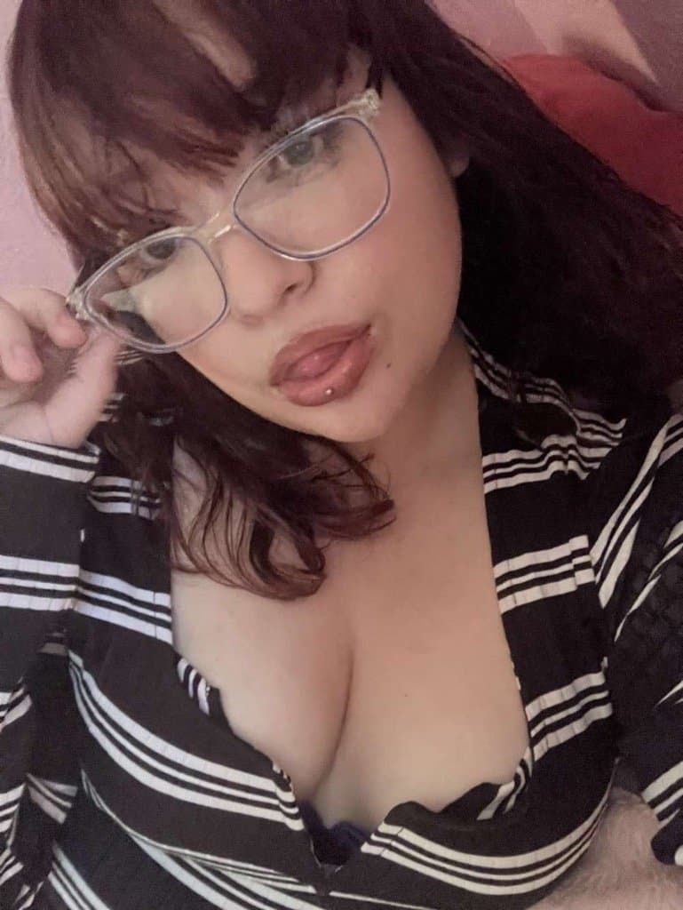 100% REAL authentic amateur sister left her phone unlocked YALL WANT HER VIDEOS? NEXT POST