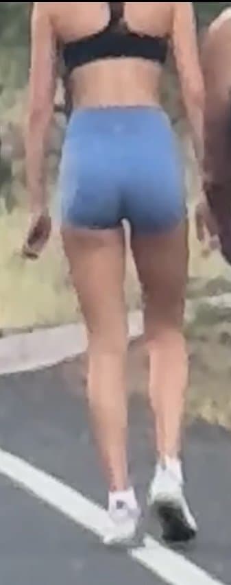 Click to view full size One of the most fine asses i have seen in a long time 21yo, bad photos creeped while driving my b