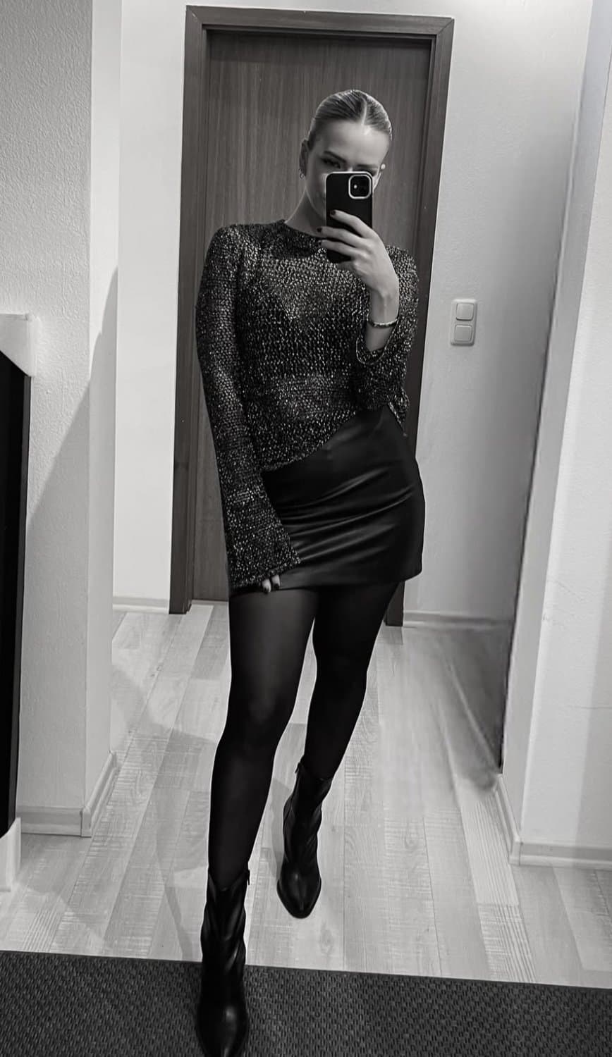 German slut Vanni [look at the tags] | Deutsche Ficksau