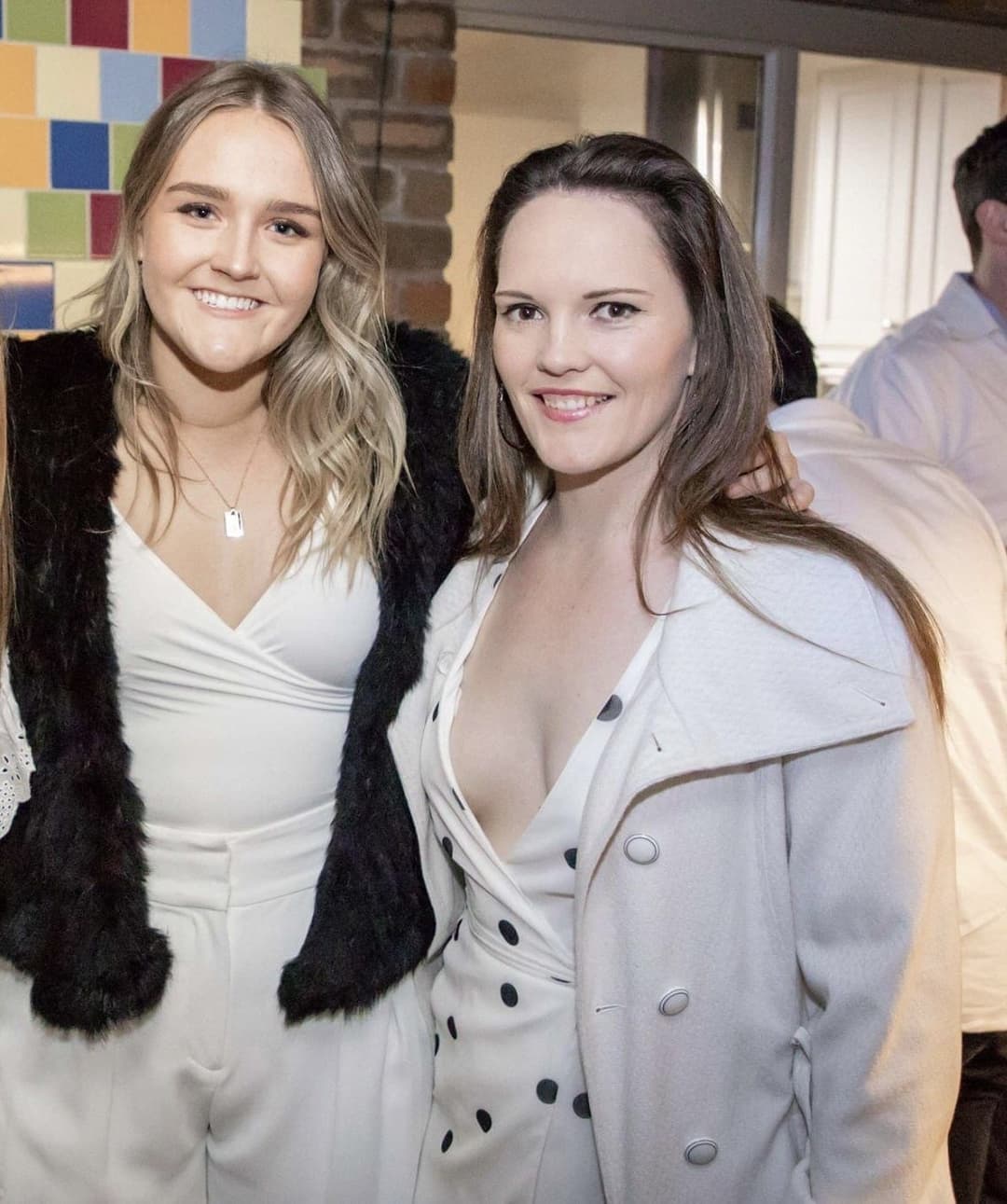 Sexy Aussie mamma Lex. Kik fitfunseeker with captions, edits, tribs