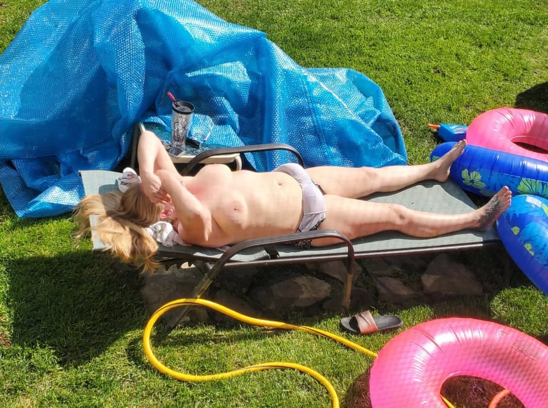 Chubby Exhibitionist Wife pt. 5