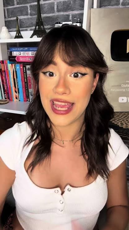 Giuliana Mafra, gozem na cara dessa putinha