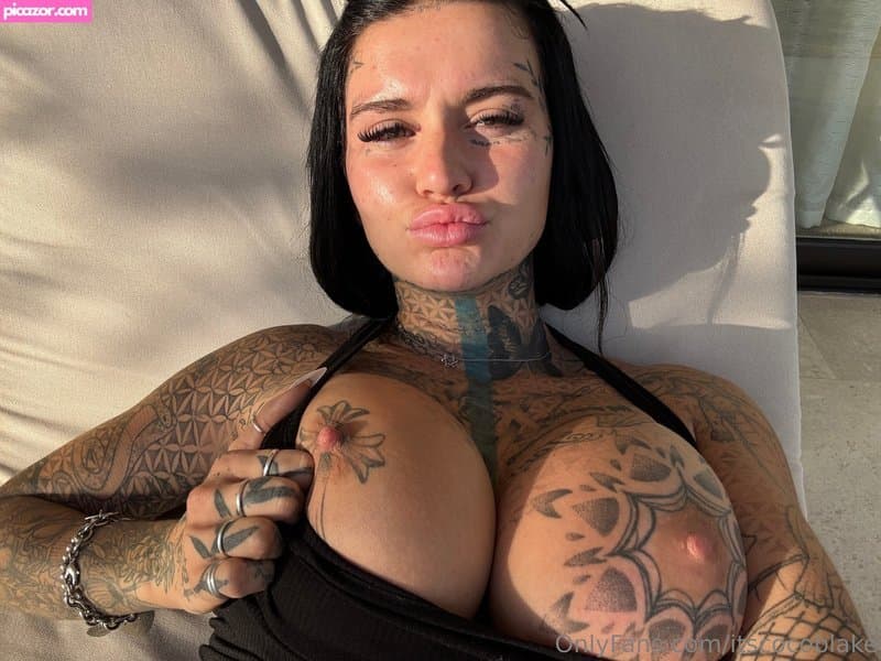 Big Titty Alt Influencer Suck/Fuck Cum?