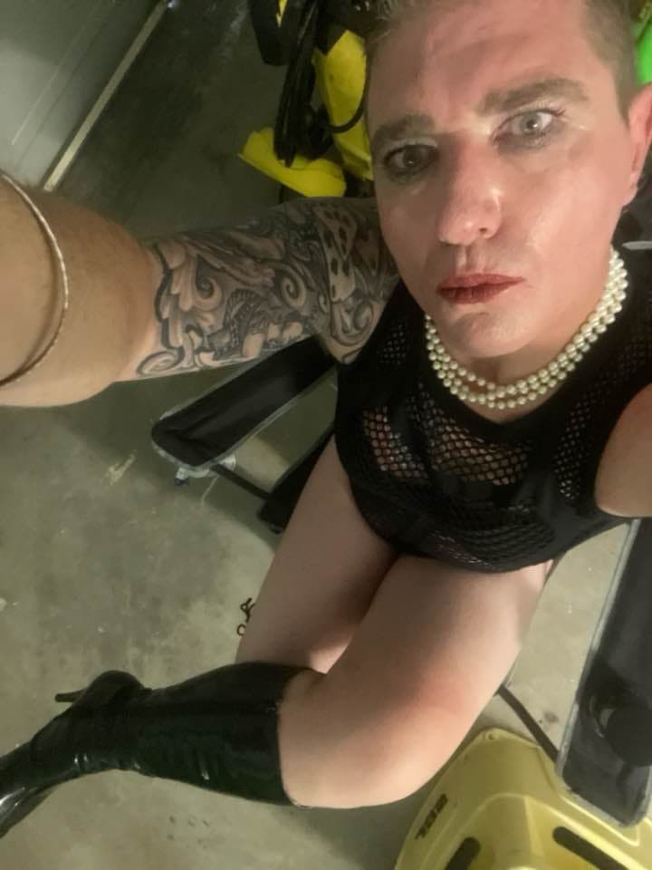 Sissy Cherry ? 43yo from QLD Australia ?? submissive bottom slutKik: Tailfeather81