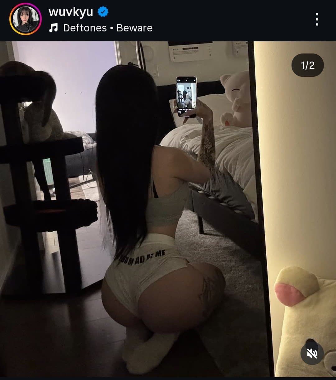 Ass x feet view ?????