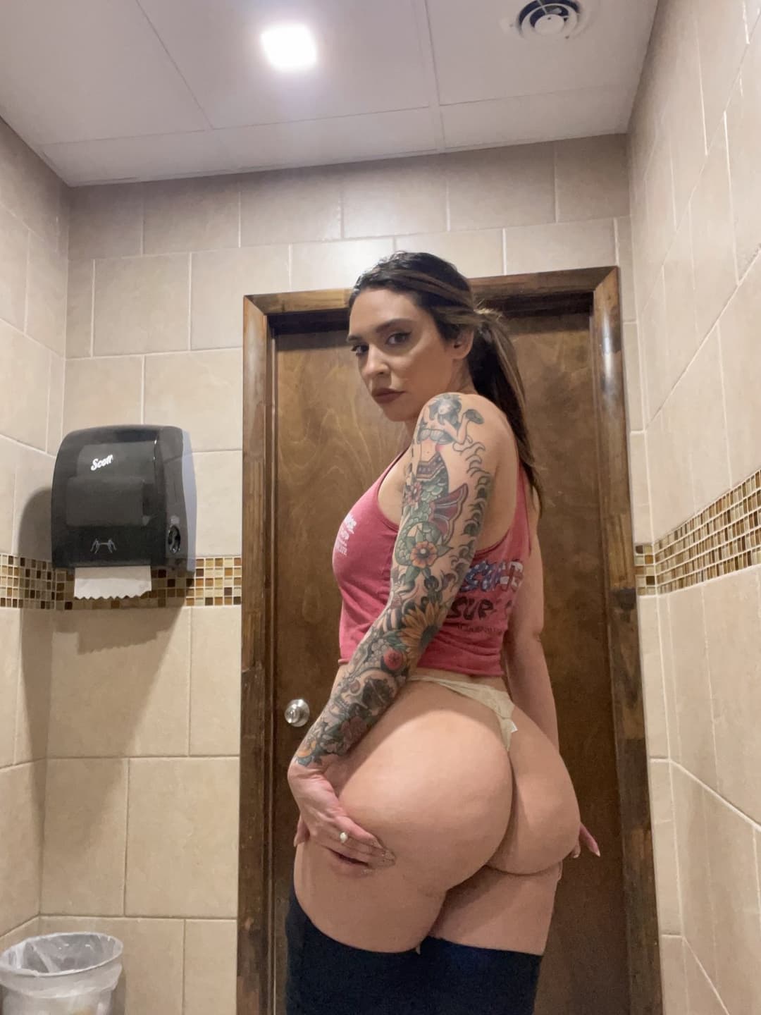 Cumslut and fuck doll Cherish