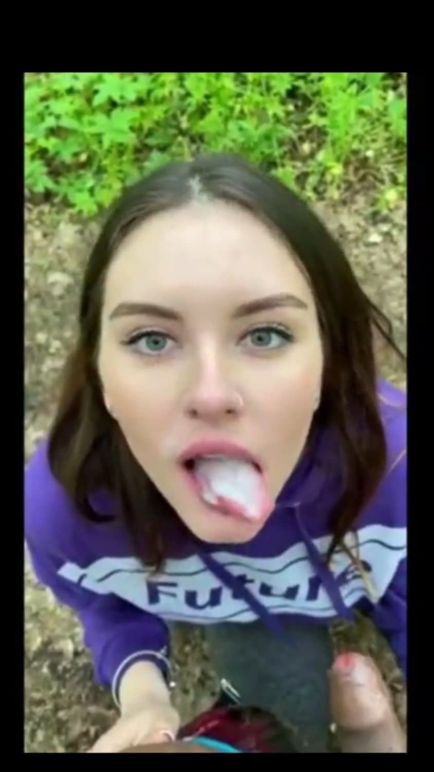 Cumplay and cum swallow in the woods??