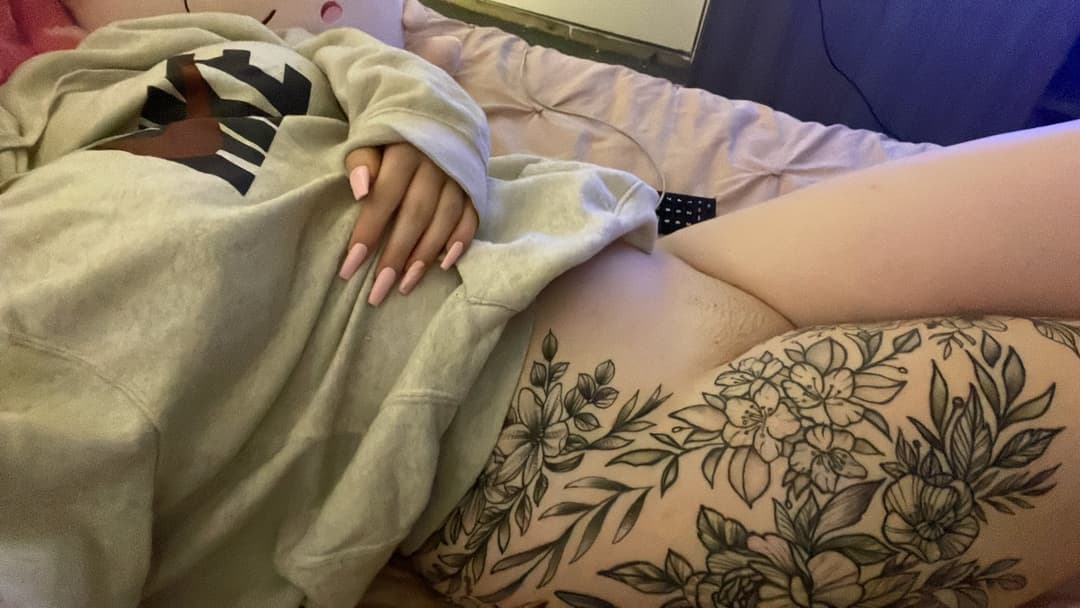 My ass look even prettier with red marks on it