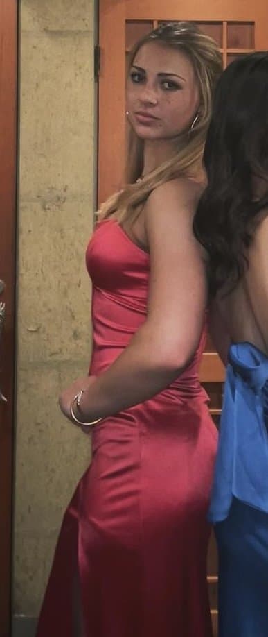 College freshman Mia creampied