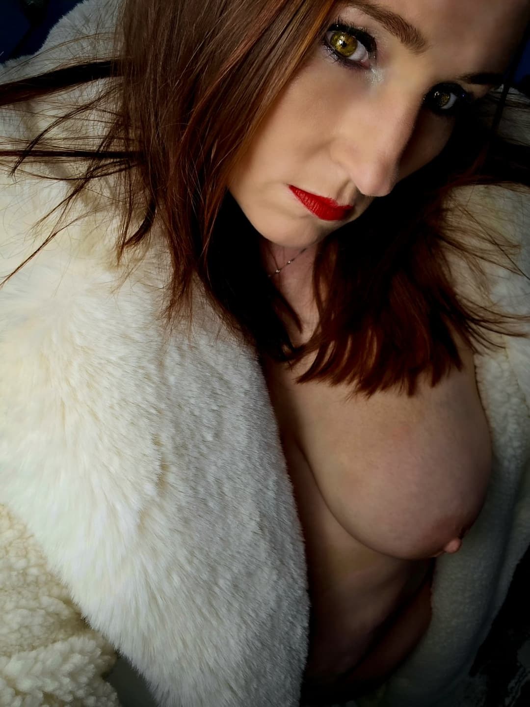 Sexy Burnette Loves to Pose