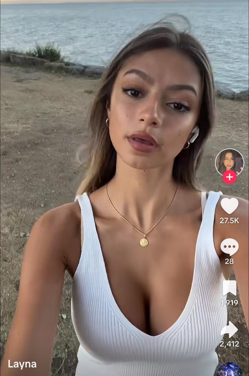 Click to view full size Layna Sacino gros seins pt2