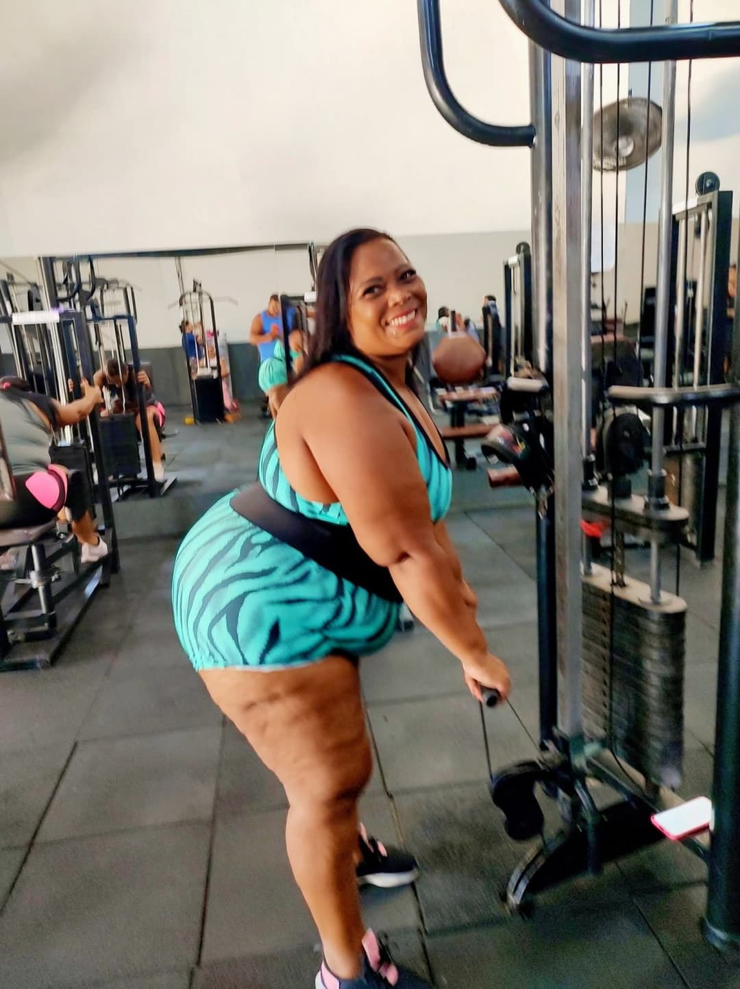 Click to view full size LATINA THICK JUICY CHUNKY SSBBW BIG ASS BOOTY