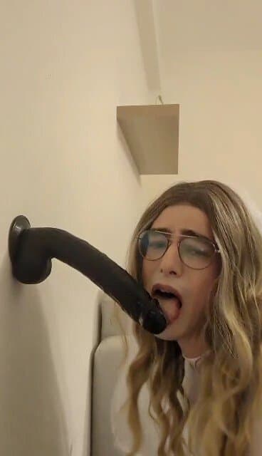 Piss drinking bbc obsessed faggot k!k: GoonerBrideJade