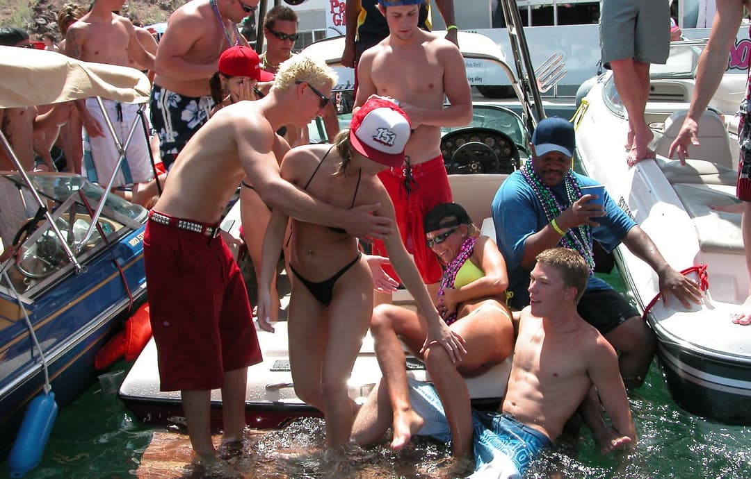 Unknown Hottie, Lake Havasu Memorial Day Weekend 2003 Pt. 1