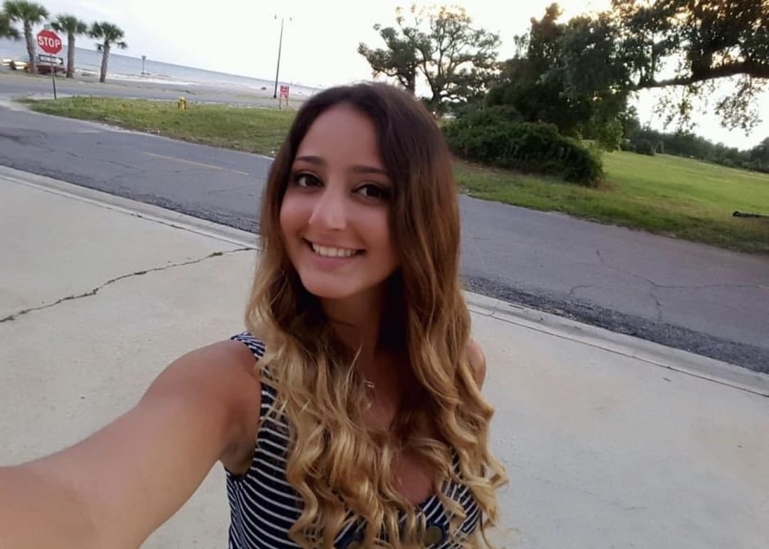 Do we like her skinny or chubby? Part 1 (Skinny) Snapchat: chase_rodge2295