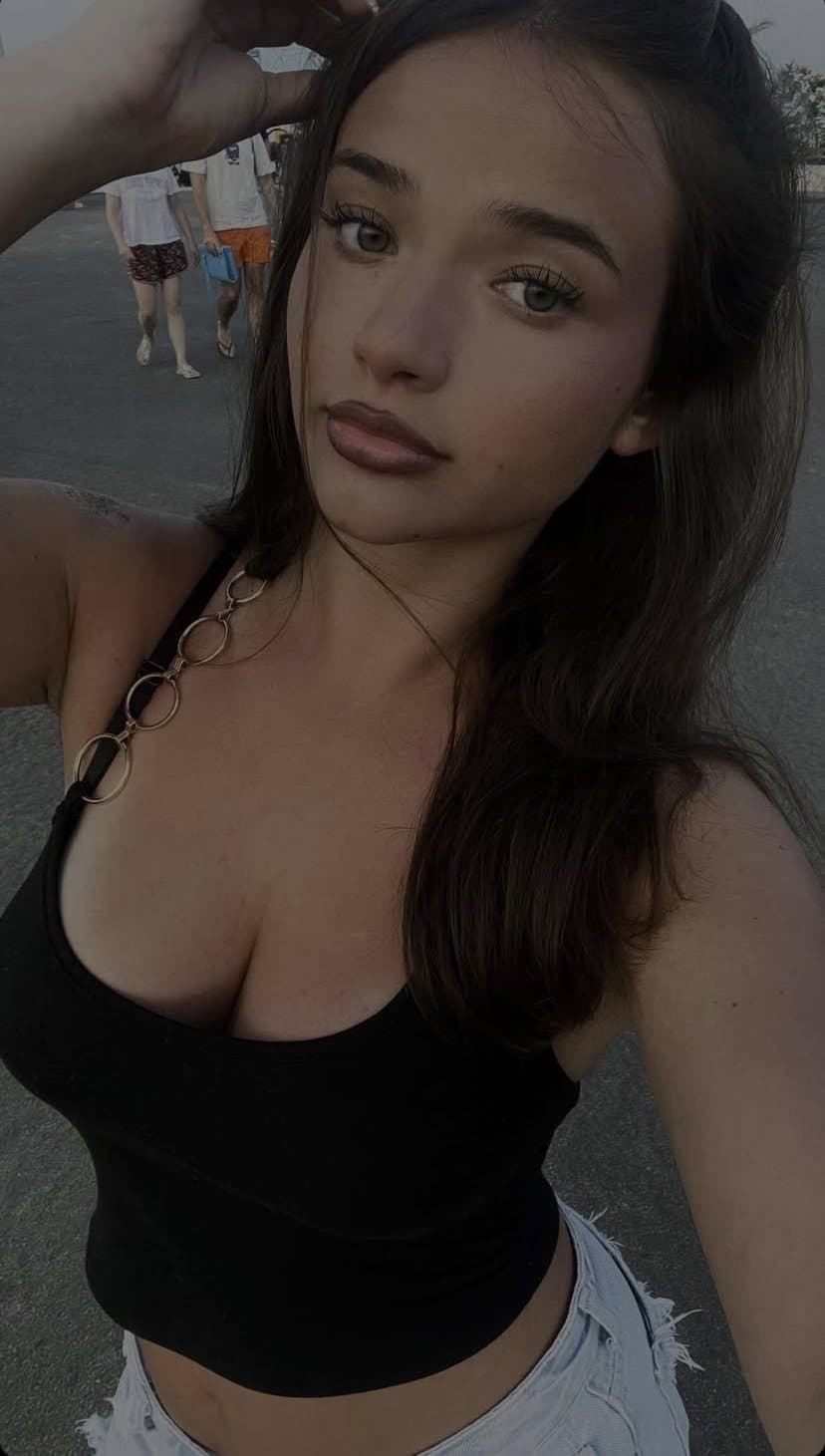 geile albanische kahba?????