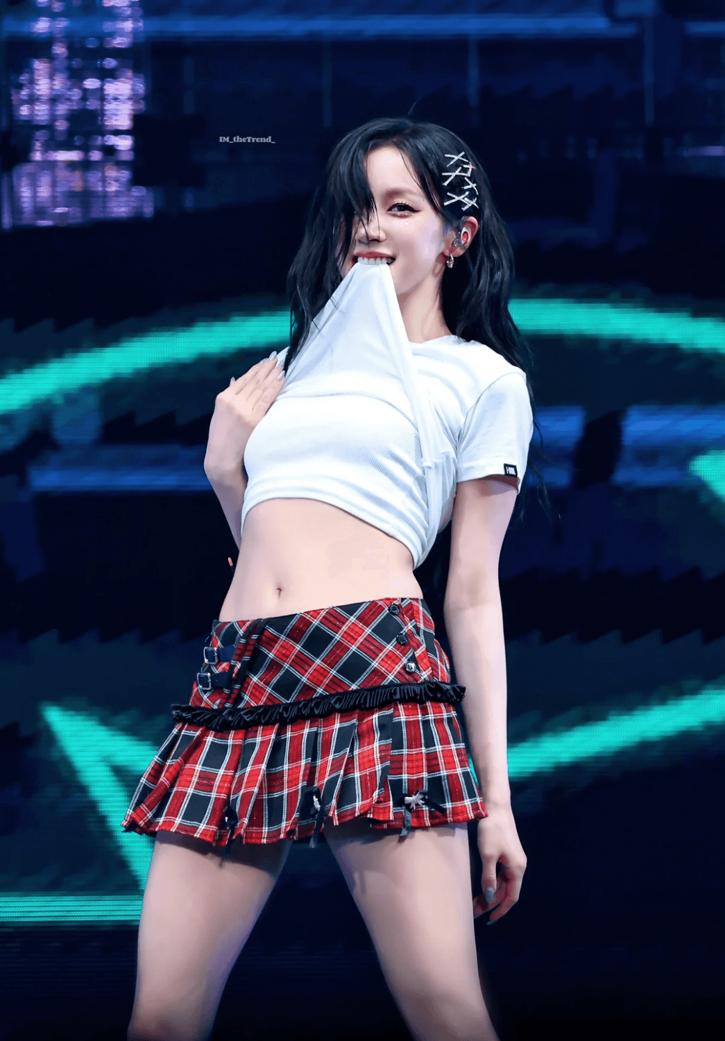 Yuqi (G-IDLE) Small Boobs/Ass KPOP Tease