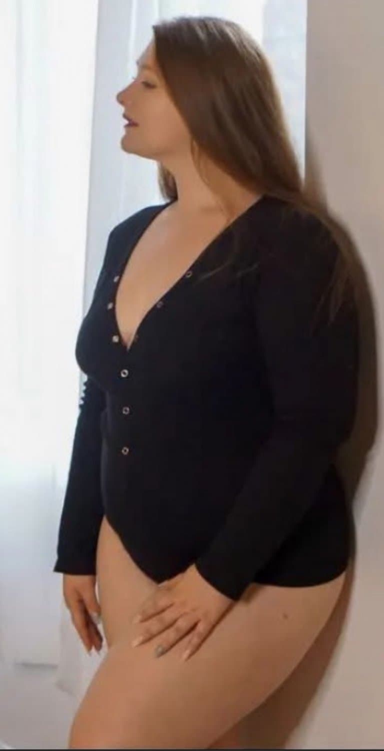 Beautiful Redhead PAWG Lingerie Model