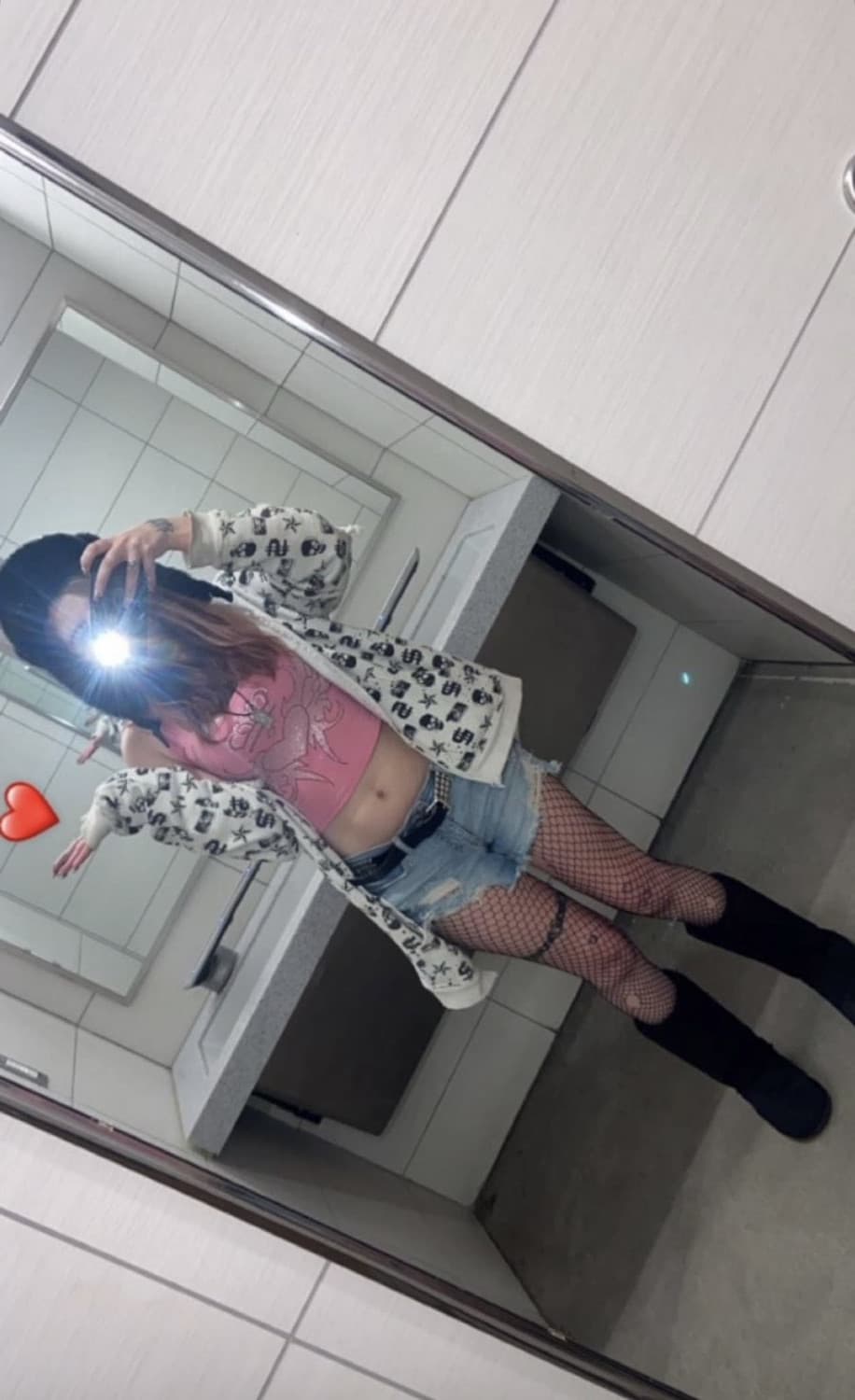 Look at my IRLs tight little teen tummy NNGGHHHH degrade this petite little goth slut