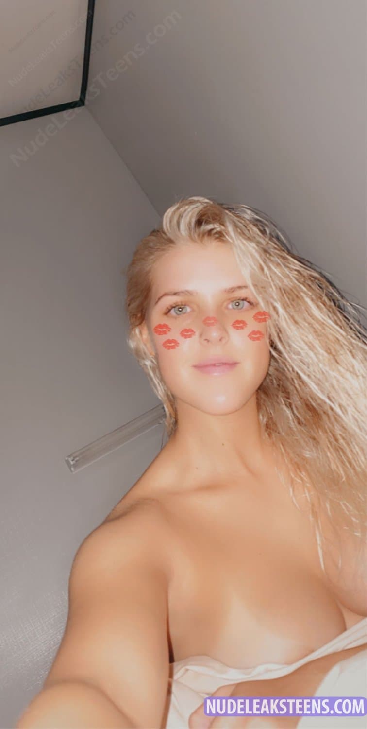 Click to view full size NudeLeaksTeens.com - Tegan Paull49