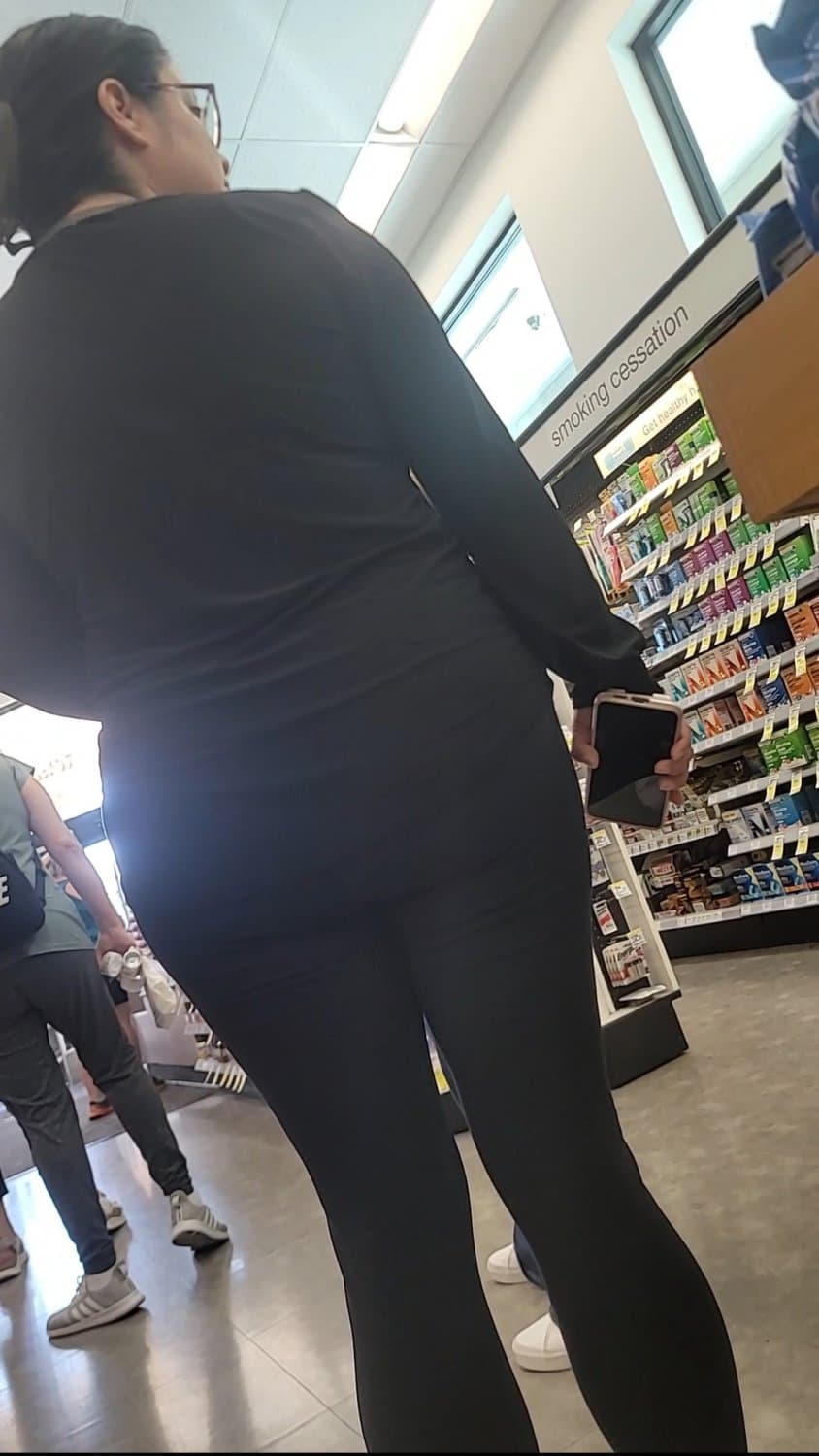 More of my beautiful sexy older sister, dm to talk about her, my contact info in bio