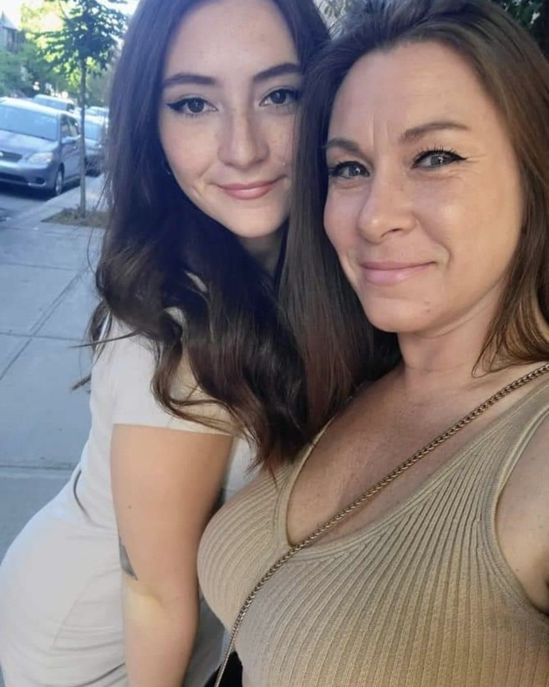 Edging material mother daughter