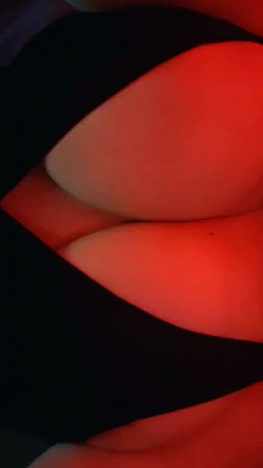 ARGENTINIAN WITH HUGE TITS MAKES VIDEOCALLS AND PERSONALIZED VIDEOS