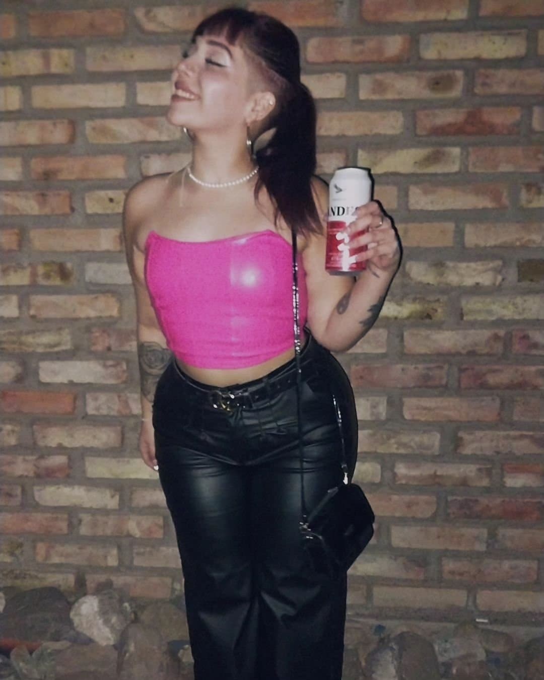 Lari le gusta 3 Argentina ??