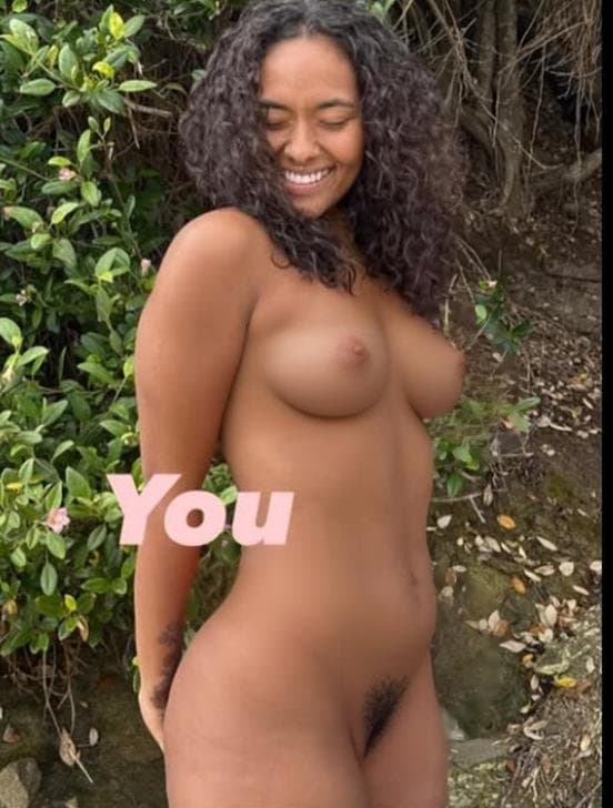 Click to view full size Perfect fitness redbone lightskin has perfect body Julia