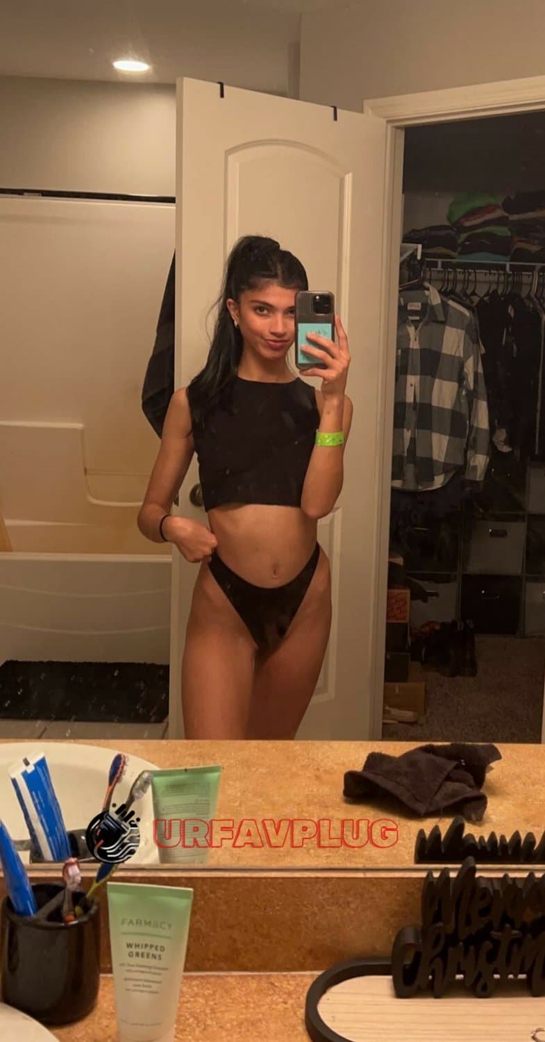 Sexy Couple Love Making Movies