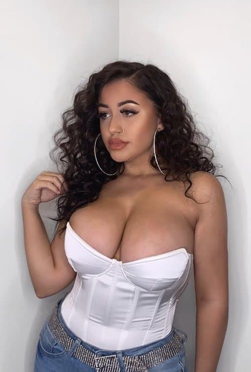 Leaking another whores fat tits. Dumb slut has no idea her juicy jugs are all over the internet now