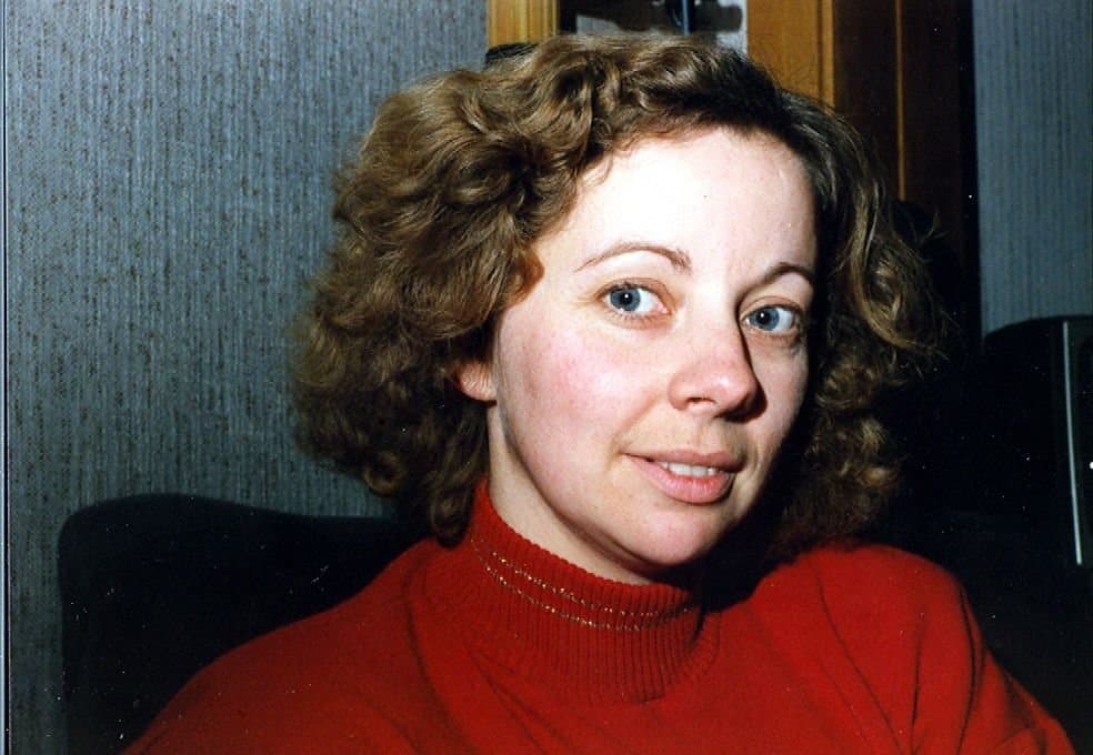 Adultery of a married woman (for pleasure... and "gifts")