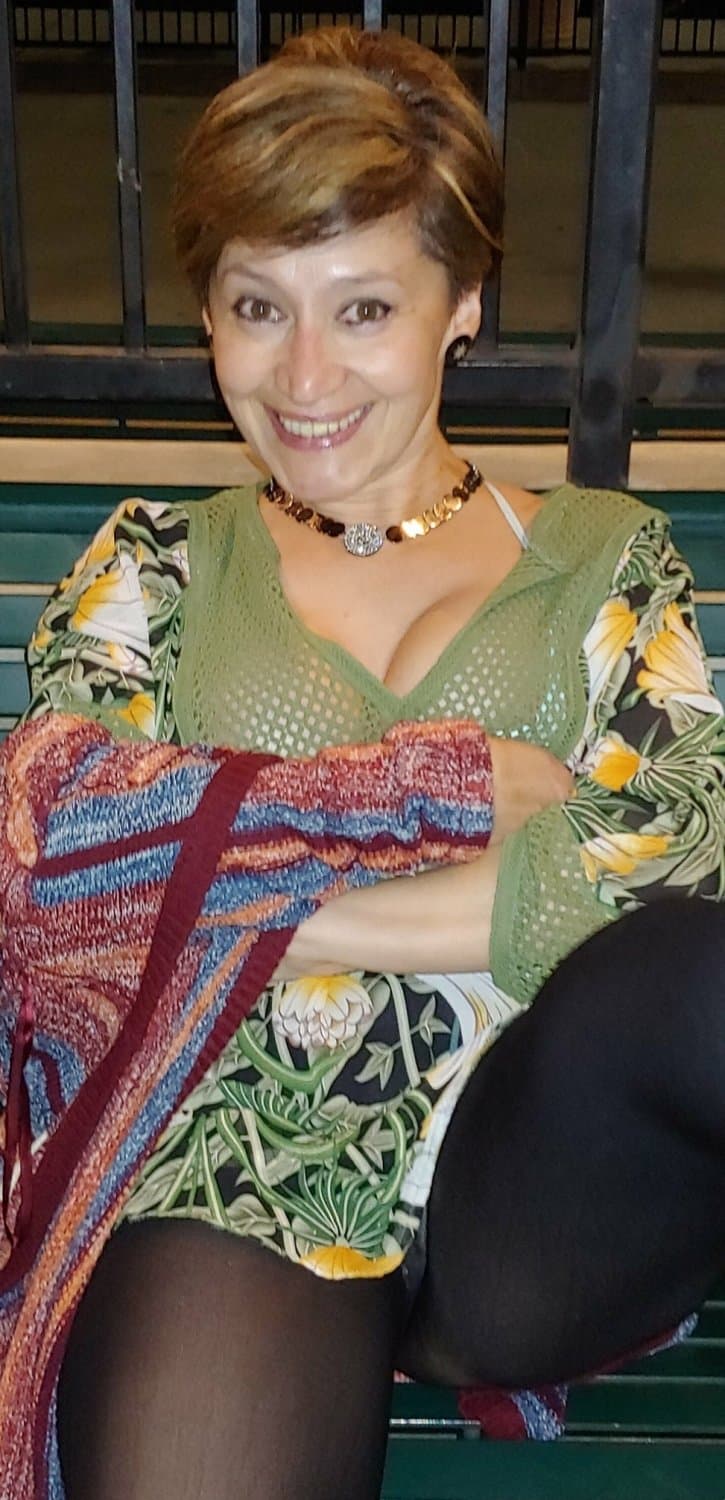 Click to view full size Fit Mature Trophy Wife Dressed Undressed Posing